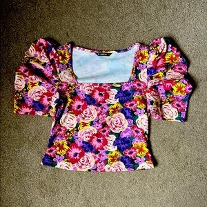 Crop top puff sleeve